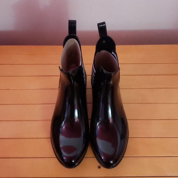 London Fog Rain Boots - Picture 5 of 10